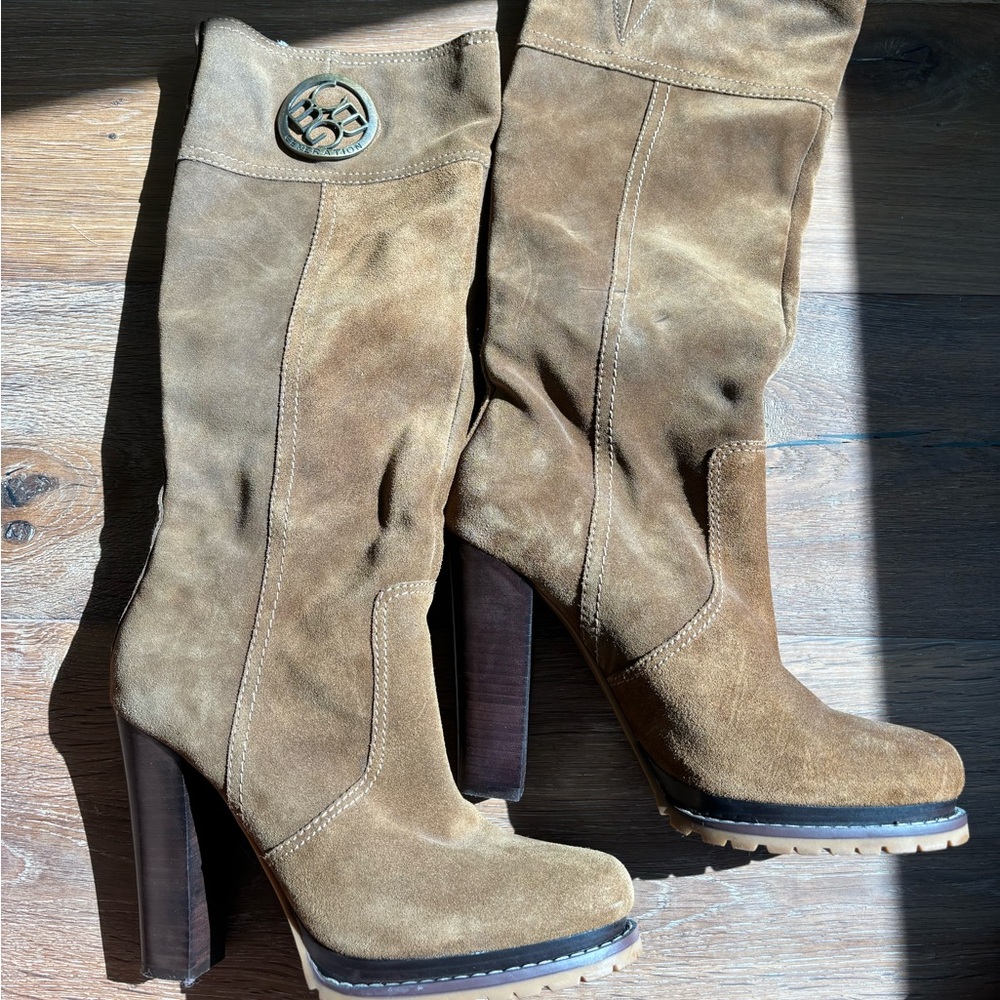 BCBG brown suede boots